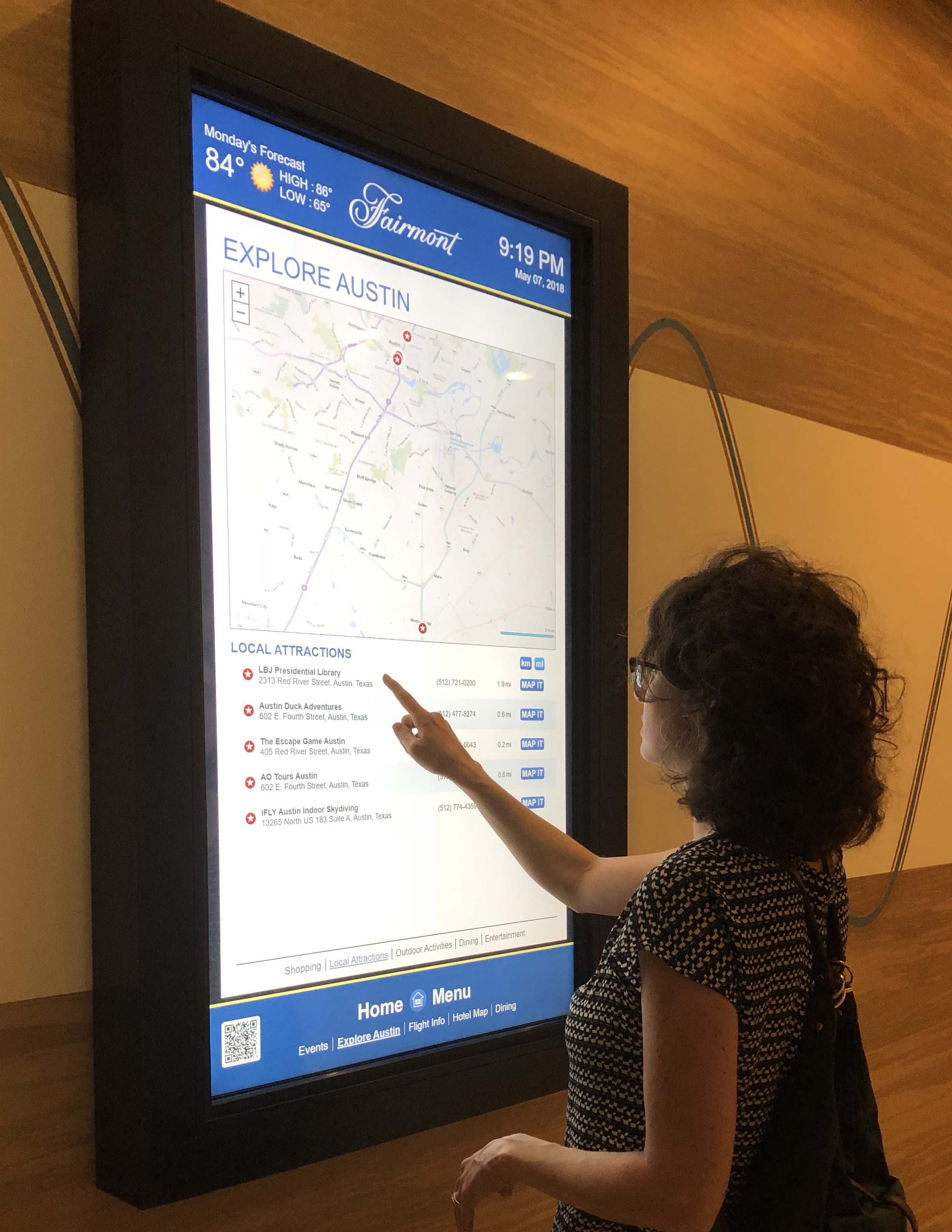 Digital Signage Shows the Way with Wayfinding